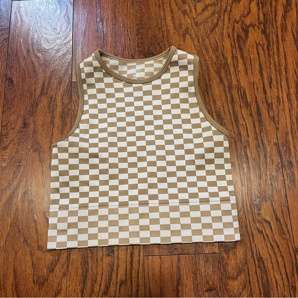 Crop top